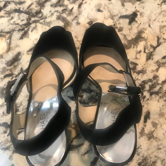 Michael Kors suede sandals Size 10 - Picture 5 of 5